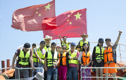 Mga pangunahing pag -andar ng sapatos na pangkaligtasan, materyal na aplikasyon at gabay sa pagpapanatili ng kapaligiran sa pagtatrabaho